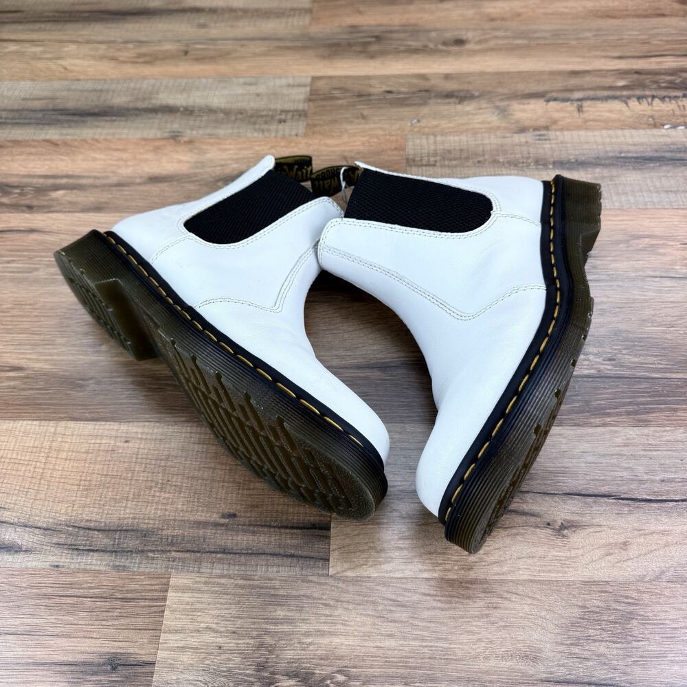Dr. Martens Women Size 8 Air Wair White Smooth Leather Chelsea Boots - Picture 8 of 10